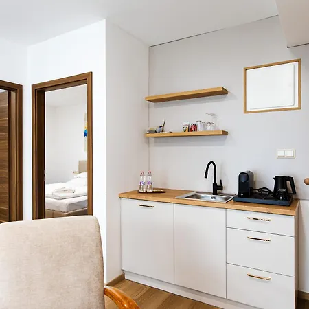 Kqc Boutique Aparthotel 4*
